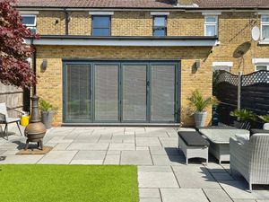 WOOD AVENUE- click for photo gallery